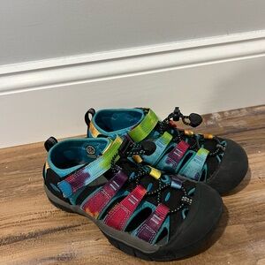 Keen velcro sandals size 2 kids